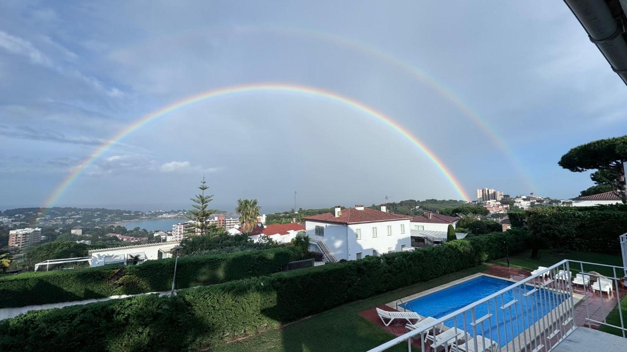 Apartamentos Rayon Du Soleil Sant Feliu de Guixols Bagian luar foto
